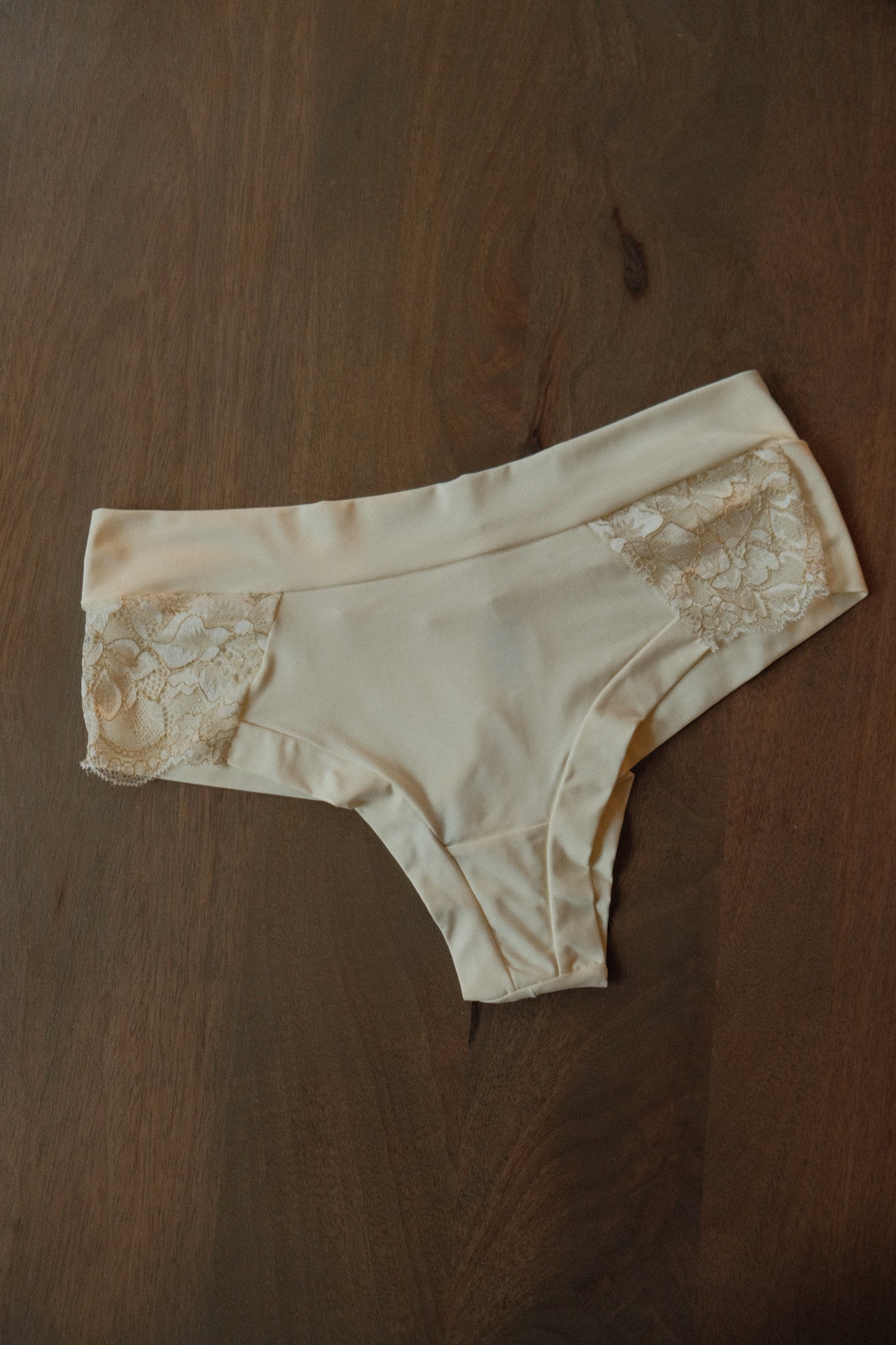 Microfiber Panties – Cream or Wine